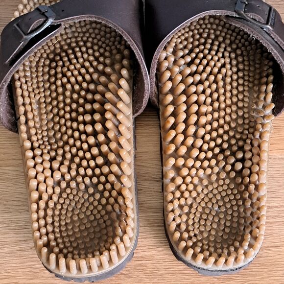 Birkenstock Women’s 8 EU 39 Brown Leather Noppy Strap Massage Sandals Germany - Picture 8 of 10